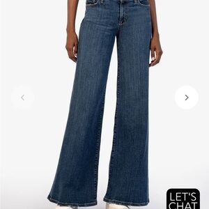 Kut from the Kloth Margo Mid Rise jeans. NWT. Super cute wide leg. Size 4